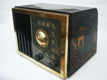 RCA Victor Model 75X19 Lacquered cabinet with Oriental Designs